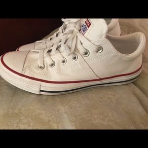 Converse women 8.5